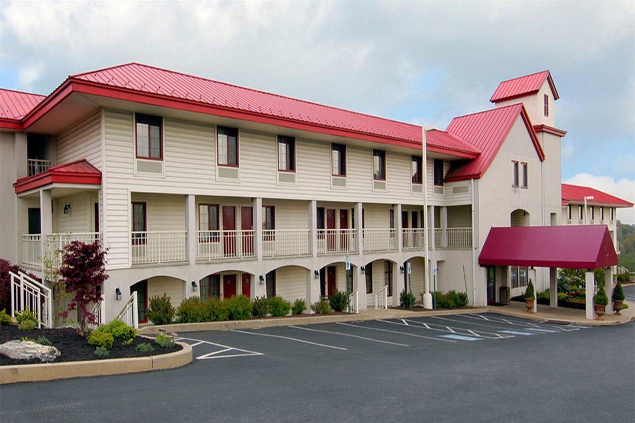 Red Roof Inn Lancaster Smoketown  Exterior photo