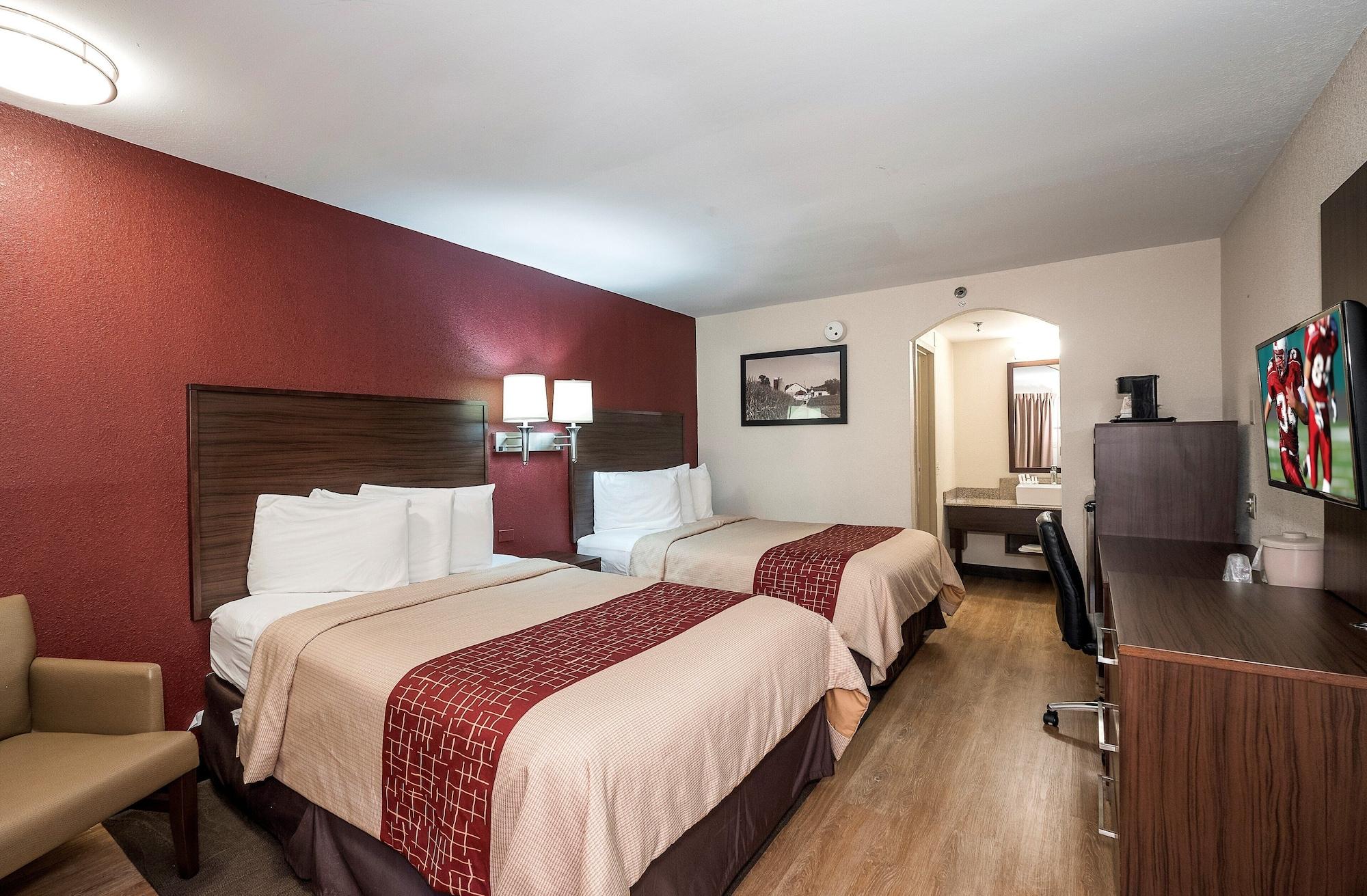 Red Roof Inn Lancaster Smoketown  Exterior photo
